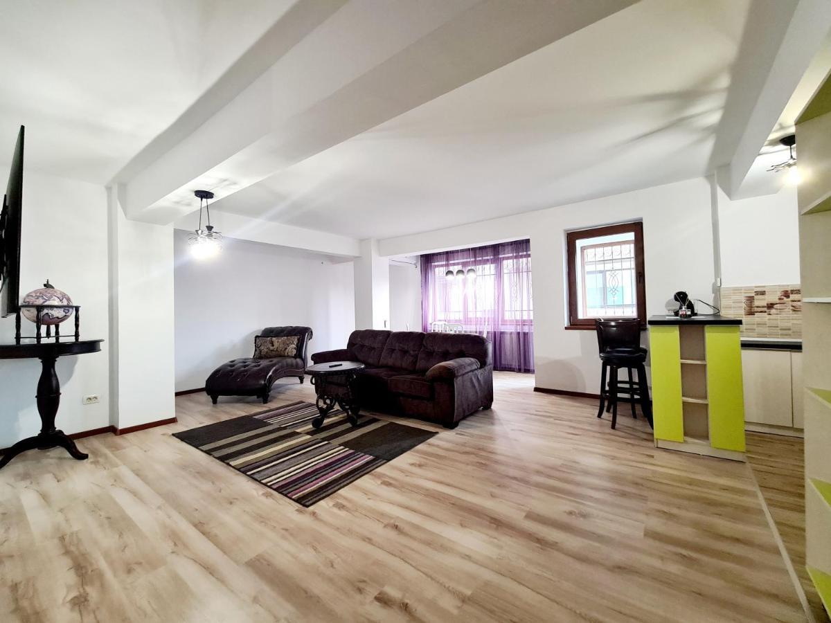 R.O.S.E. Apartment Constanta Exterior photo