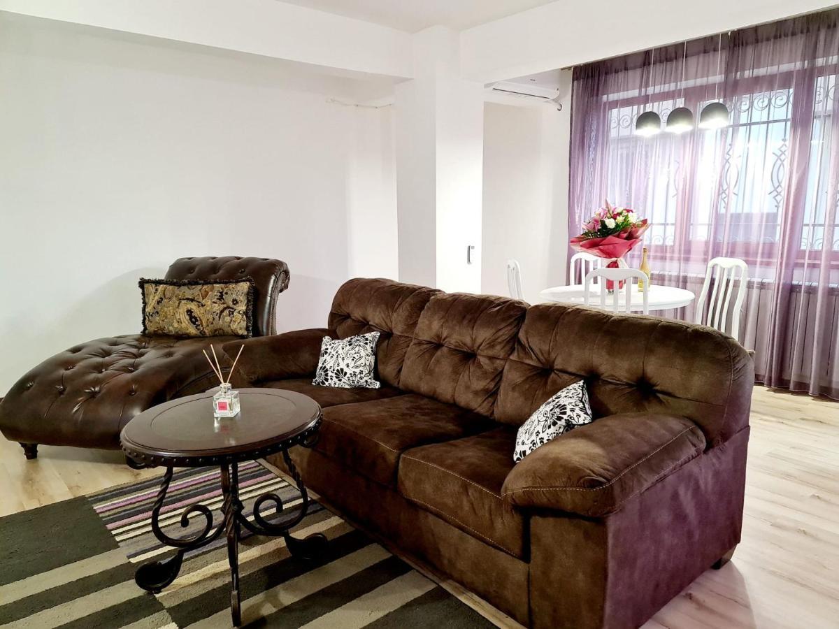 R.O.S.E. Apartment Constanta Exterior photo