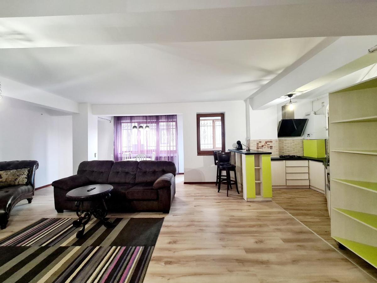 R.O.S.E. Apartment Constanta Exterior photo