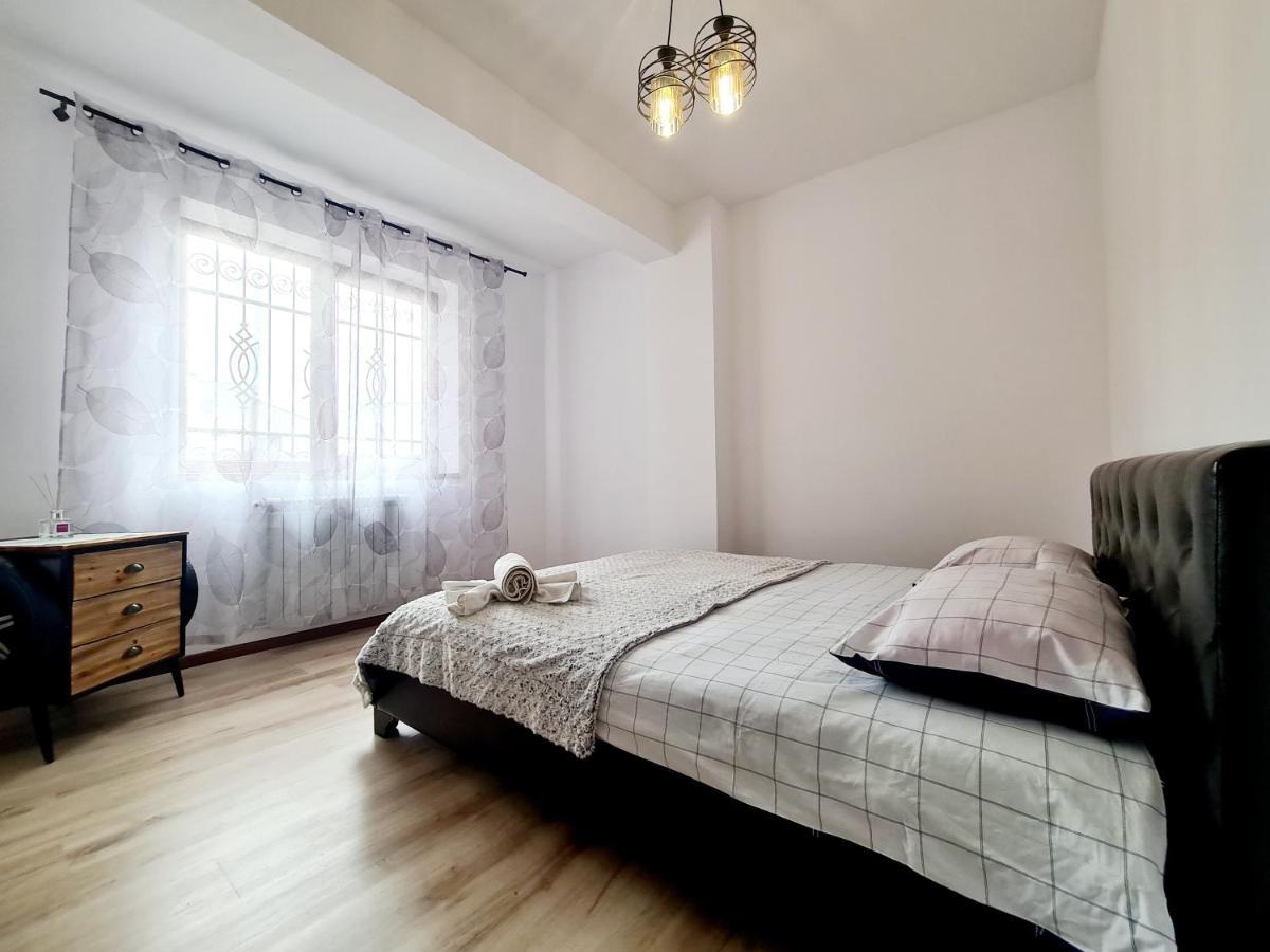 R.O.S.E. Apartment Constanta Exterior photo