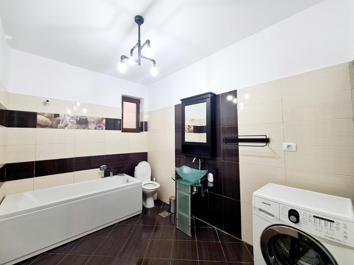 R.O.S.E. Apartment Constanta Exterior photo