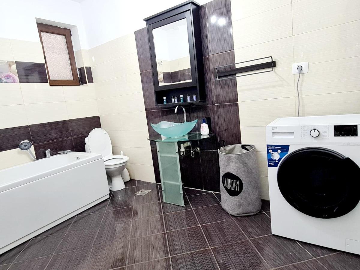 R.O.S.E. Apartment Constanta Exterior photo