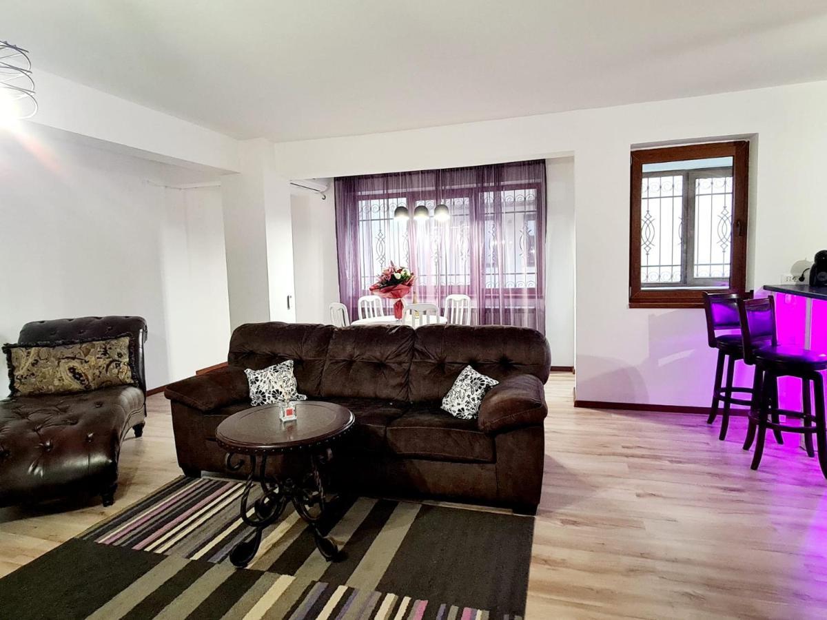R.O.S.E. Apartment Constanta Exterior photo