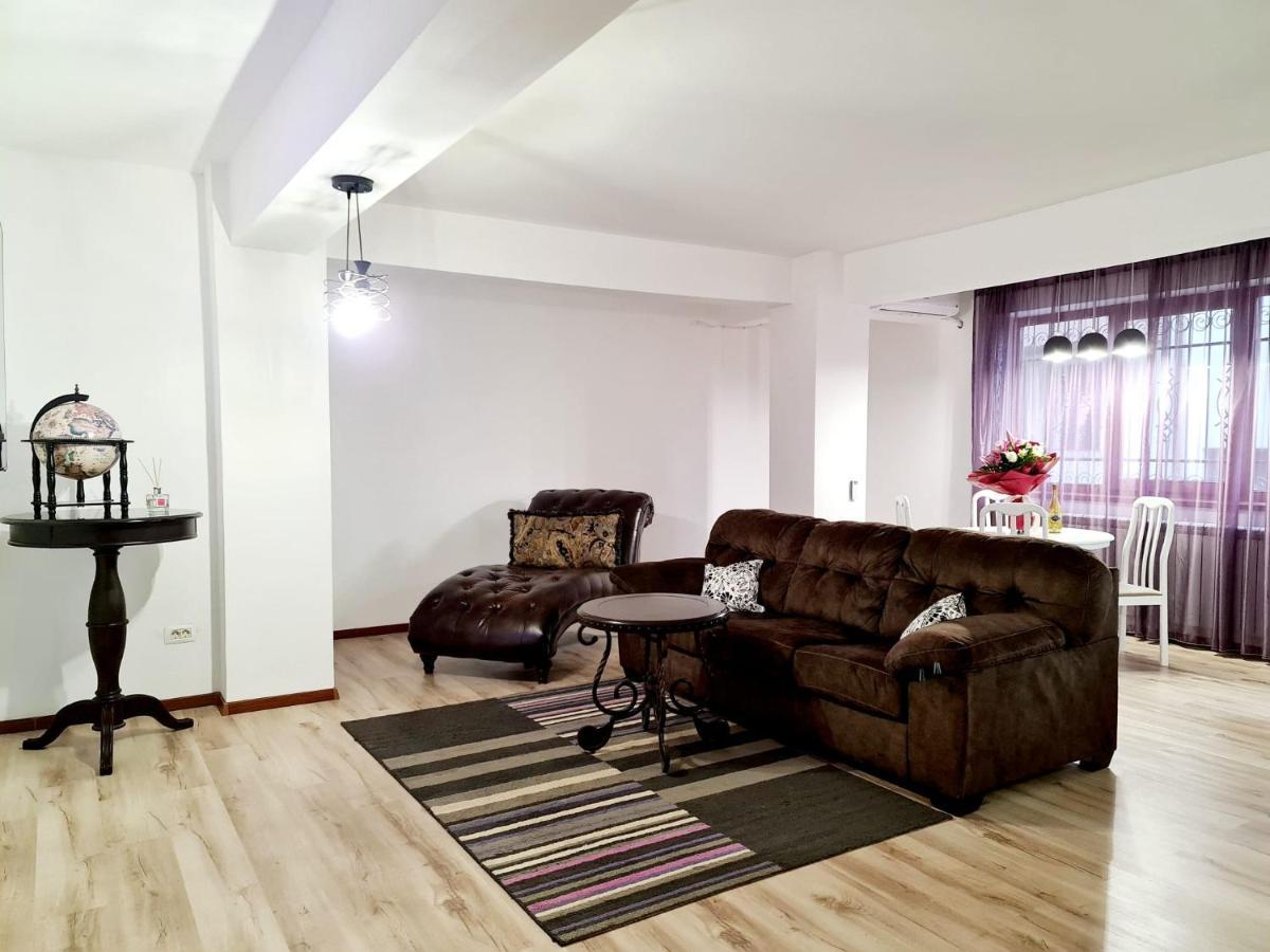 R.O.S.E. Apartment Constanta Exterior photo